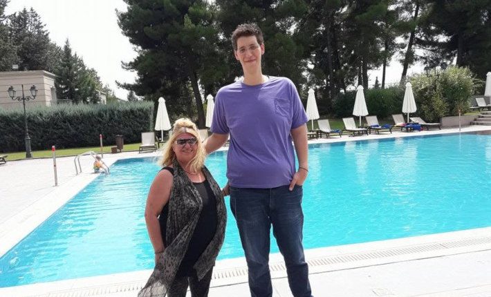 Μόναχο: Απεβίωσε η μητέρα του ψηλότερου Έλληνα στον κόσμο 2